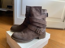 Stivaletti Marika nabuk