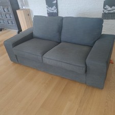 divano Ikea Kivik 2 posti. Ottime condizioni. Tessuto topo di gamma. 