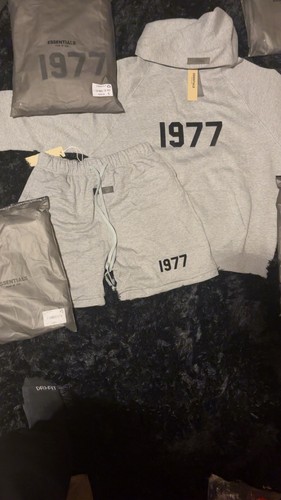 Set essenziale