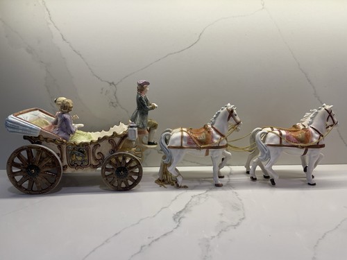 Large decorative carriage with