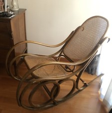 SEDIA A DONDOLO MOD. THONET " CRASSEVIG "  LEGNO FAGGIO CURVATO - ITALIA VINTAGE