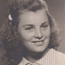Foto epoca giovane donna - foto,