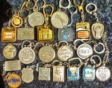 Lot PORTE CLÉ 1960 RADIO TV Télévision MUSIQUE Antenne HI-FI Autoradio AUGIS