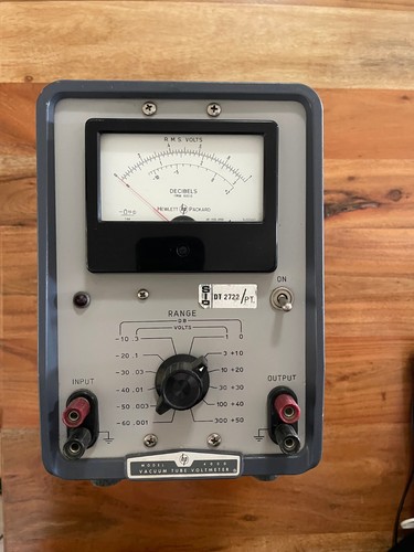 Voltmetro valvole hewlett - a,