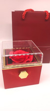 Scatola  rotante con rosa