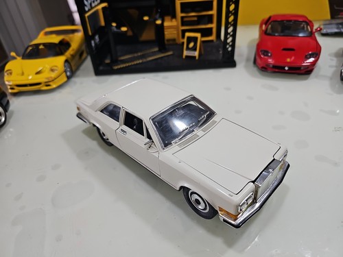 Rolls royce camargue burago - camargue,