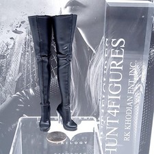Hot Toys MMS627 Catwoman Dark