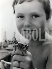 Foto vintage La Bimba non se ne separa mai, 1972, stampa 24x18 cm