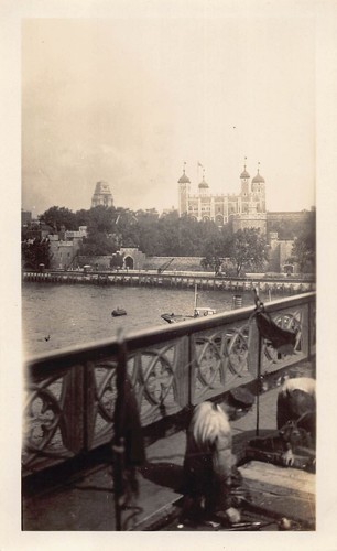 Antica foto 1929 - , bianca