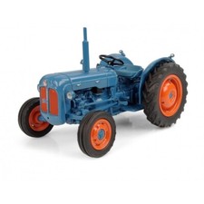 UNIVERSAL HOBBIES - FORDSON