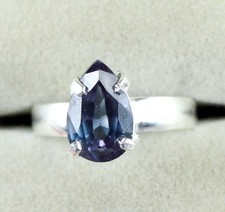 Anello con gemme di pera zaffiro che cambia colore naturale certificato...