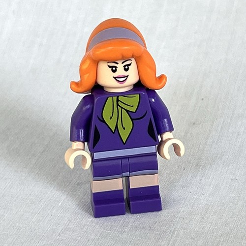 Lego daphne blake minifigure - blake,