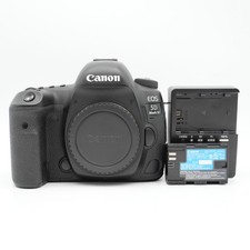 EXC+ Canon EOS 5D Mark IV DSLR