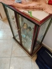 Mobili x ingresso stile moderno . Vetrine in vetro e specchio due o un' anta.