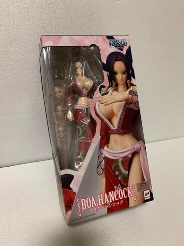 One piece boa hancock figure - one,