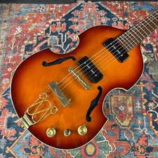 Chitarra violino Yamaha VG STD