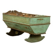 Culla Antica in Legno Laccato Italia XX Secolo