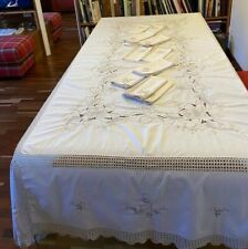 TOVAGLIA DA 12 RICAMATA A MANO CON INSERTI LAVORATI ALL'UNCINETTO - Colore ECRU