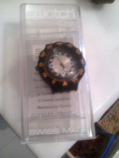 Swatch Scuba Barrier Reef 37mm Cassa Nera in Plastica, Cinturino Nero in...