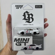 MINI GT #1059 1:64 NISSAN