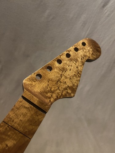 Rarissimo collo chitarra