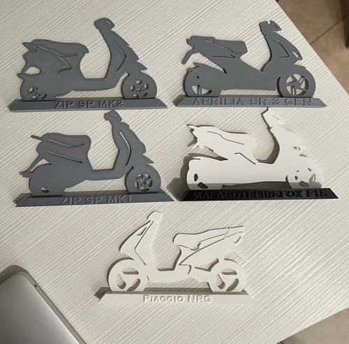 Statuette decorative scooter - statuette,