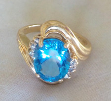 Anello in oro giallo massiccio