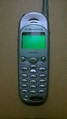 Telefono cellulare guasto - ,