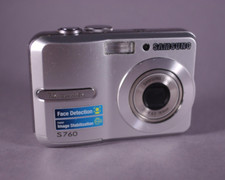Samsung S760 7,2 megapixel
