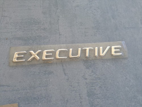 Q445510004 scritta executive - q445510004, 'executive'
