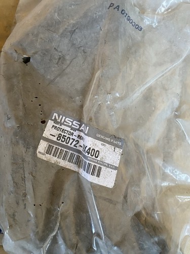 Nissan furgone angolare - angolare, post