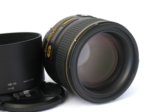 Nikon nikkor 85mm - nikkor, n