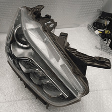 670038234 Proiettore DX MASERATI GHIBLI 3.0 S (301Kw) Q4 Ber 4p/b/2979cc