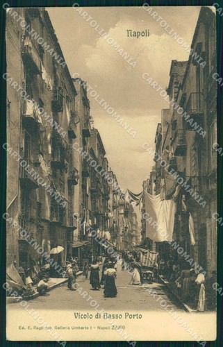 Napoli città vicolo - città,