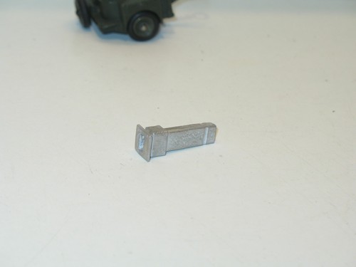 R16 dinky toys - r16,