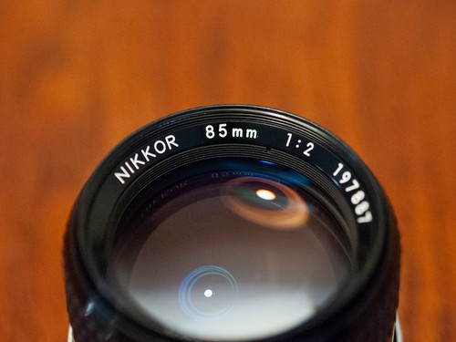 Nikon nikkor 85mm lens - f2, ai