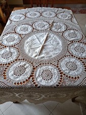 Copritavolo fatto a mano con