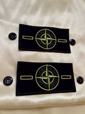 ✨ Set di due badge patch Stone Island  con quattro bottoni