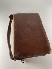 Antico messale in astuccio in