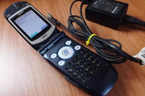 Nec e606 flip phone rete - flip,
