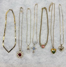 Lotto di collane tono oro