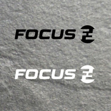 2 adesivi FOCUS resistenti