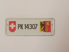 figurine CAR PLATES AROUND THE