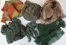 Lotto indivisibile di sei sciarpe, coprielmetto a rete, fazzoletti di nazioni va