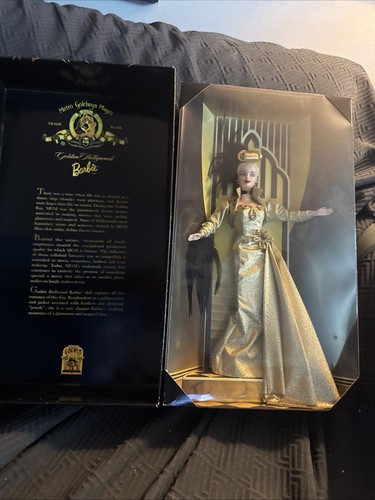Nuova barbie golden - nuova,