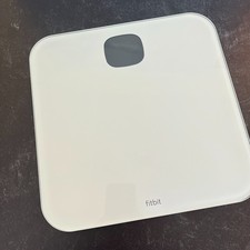 Fitbit Aria Air Fitness Tracker Scala FB203 Bianco - Usato con cura.