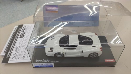 Kyosho enzo ferrari - enzo, white