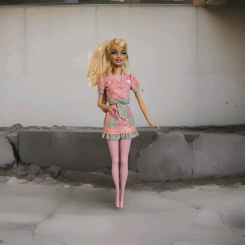 Barbie can pet vet - i,