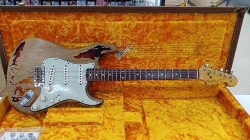 Chitarra elettrica usata