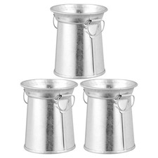 Vaso da fiori vintage in ferro